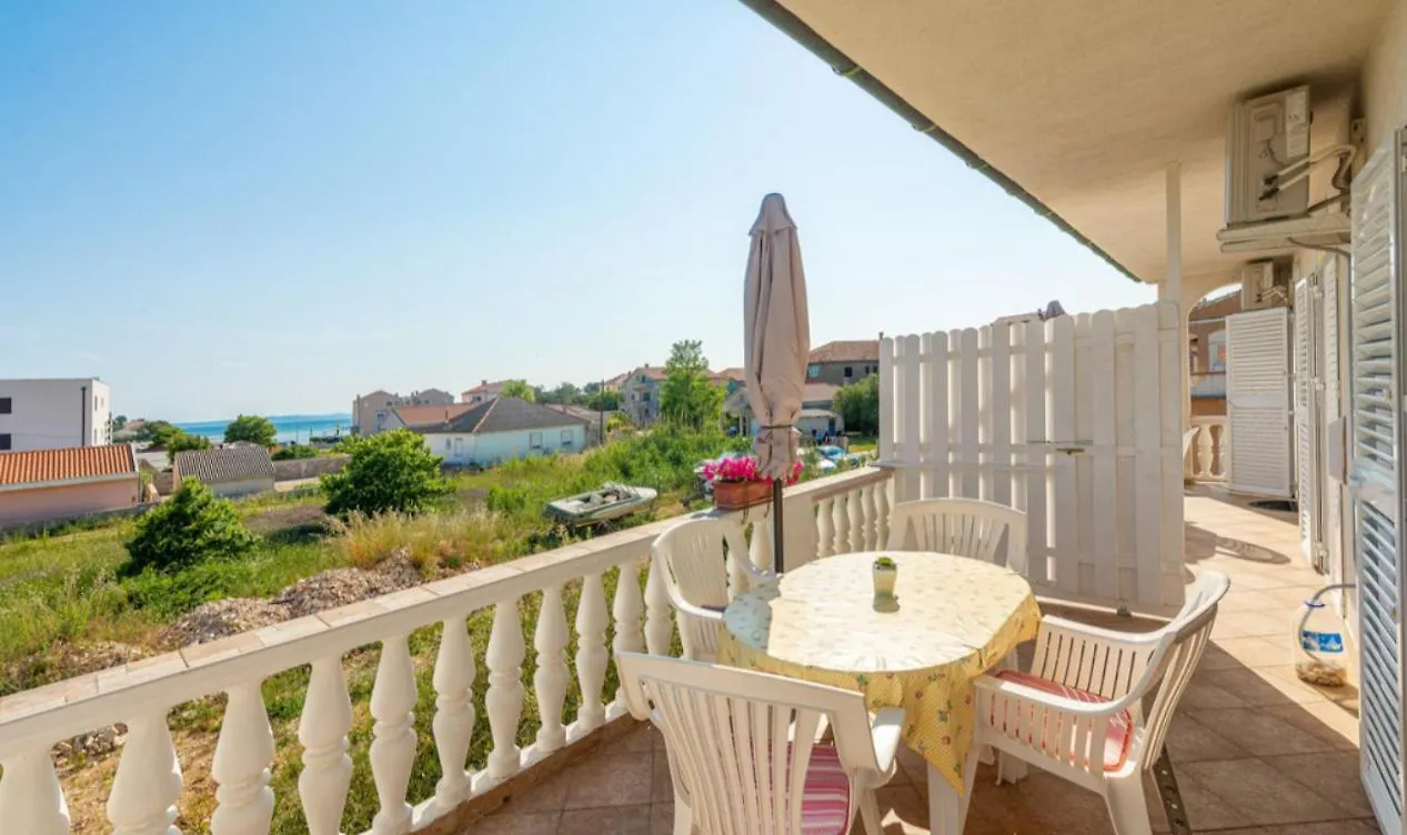 Apartments Lea & Eva 150 Meters From The Sandy Beach - By Ta Leut Agency 普利拉卡